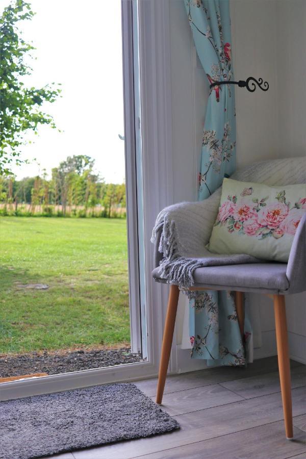 Hopgarden Glamping Luxury Shepherds Huts Wadhurst Exterior photo