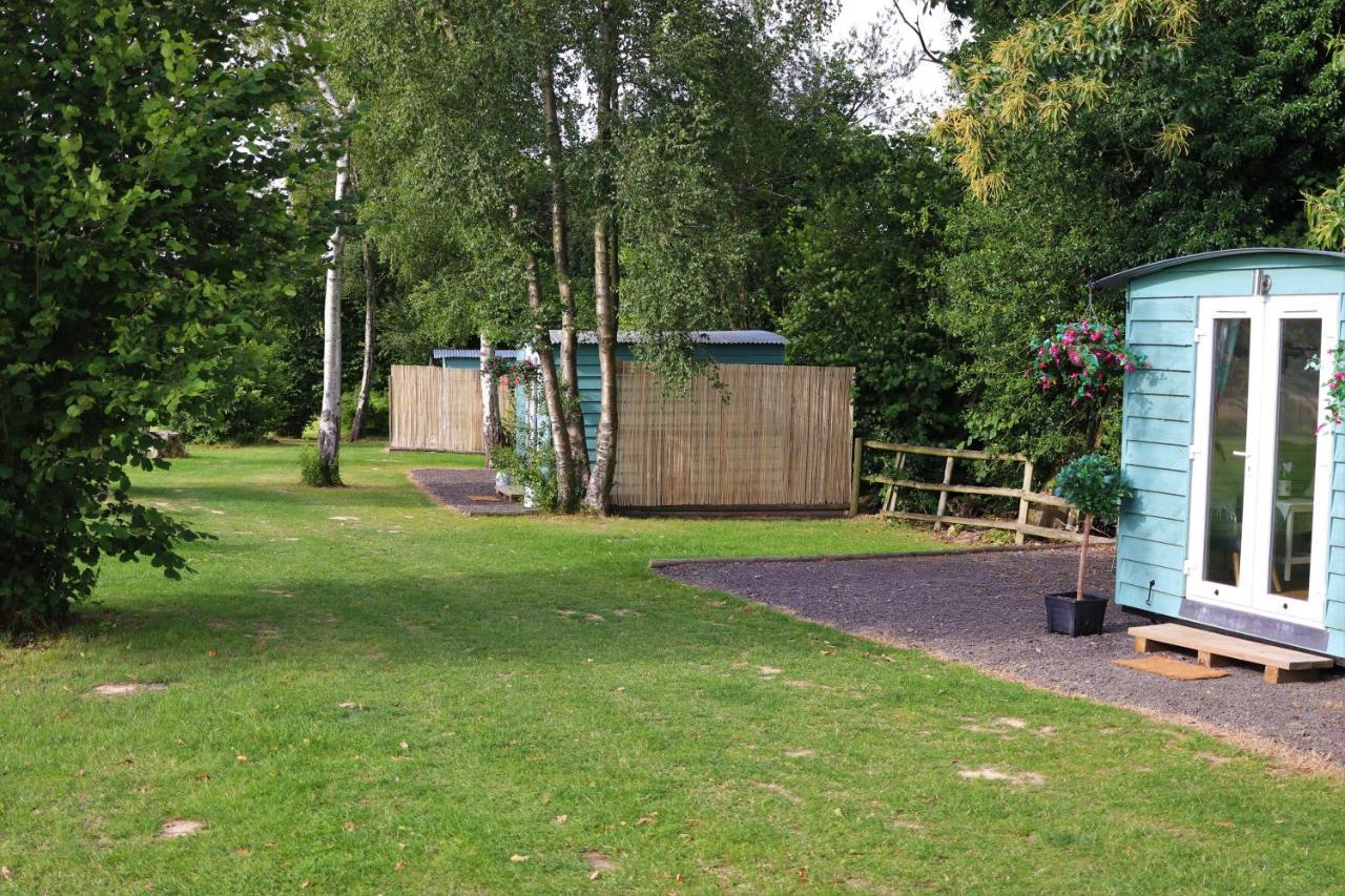 Hopgarden Glamping Luxury Shepherds Huts Wadhurst Exterior photo