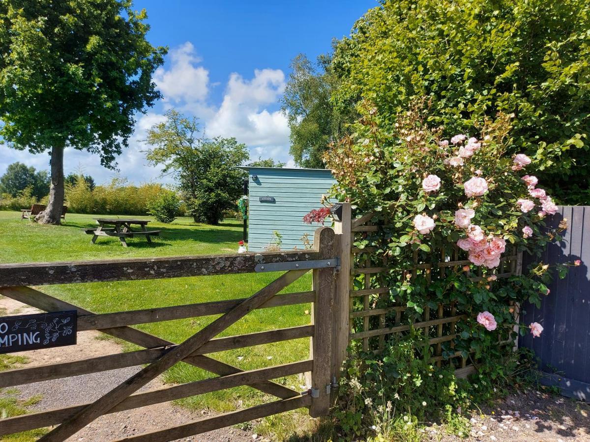 Hopgarden Glamping Luxury Shepherds Huts Wadhurst Exterior photo